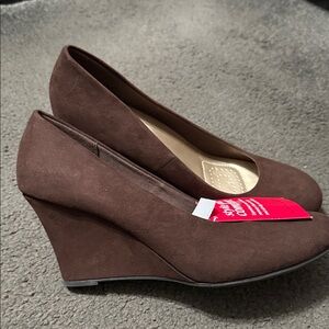 Dr. Scholl's Chocolate Brown Wedges